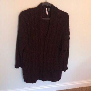 Chunky V-neck Long Sweater